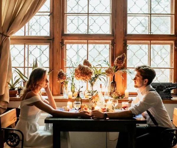 Palac Rzasiny Casa de Férias Gryfów Śląski