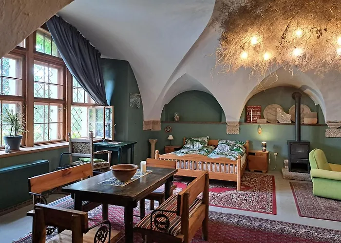 Palac Rzasiny * Gryfów Śląski