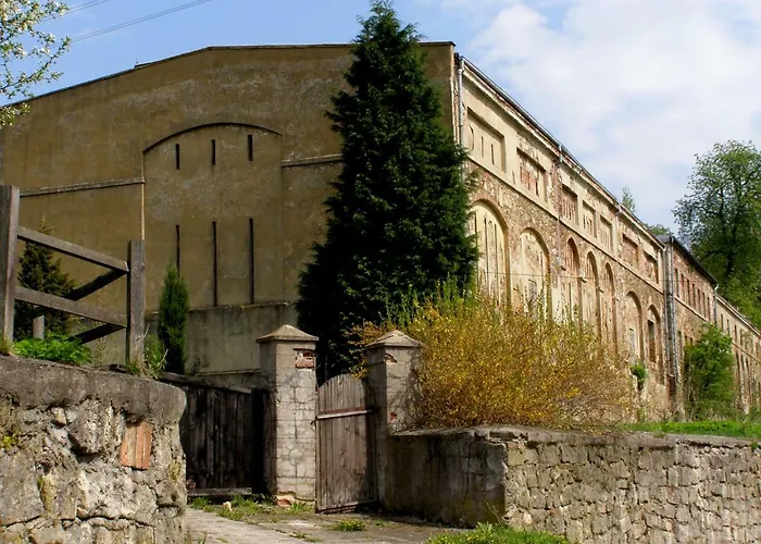 Palac Rzasiny * Gryfów Śląski